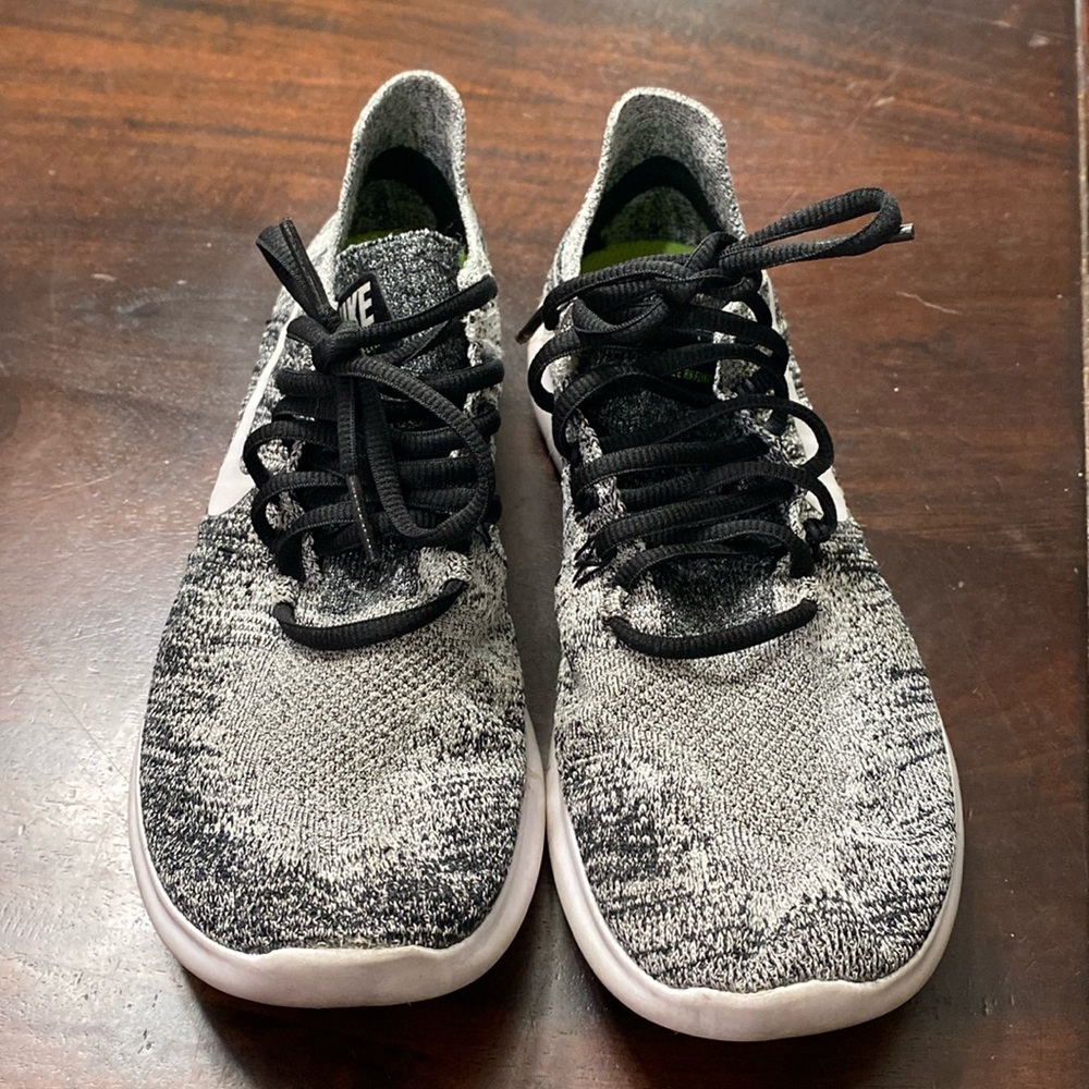 Women’s Nike Free RN FlyKnit 2017 size 7